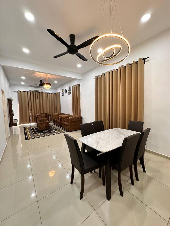 Humairah - New House Near Bandar Holiday home